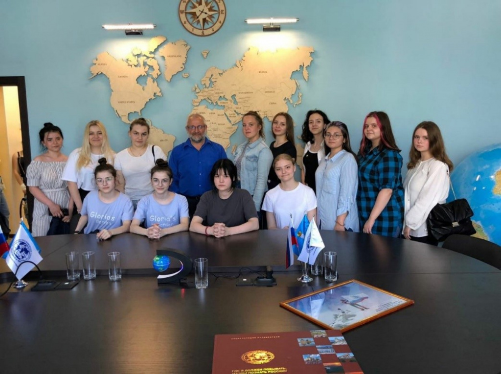 Урок географии в штаб-квартире Ульяновского отделения РГО  Урок географии в штаб-квартире Ульяновского отделения РГО